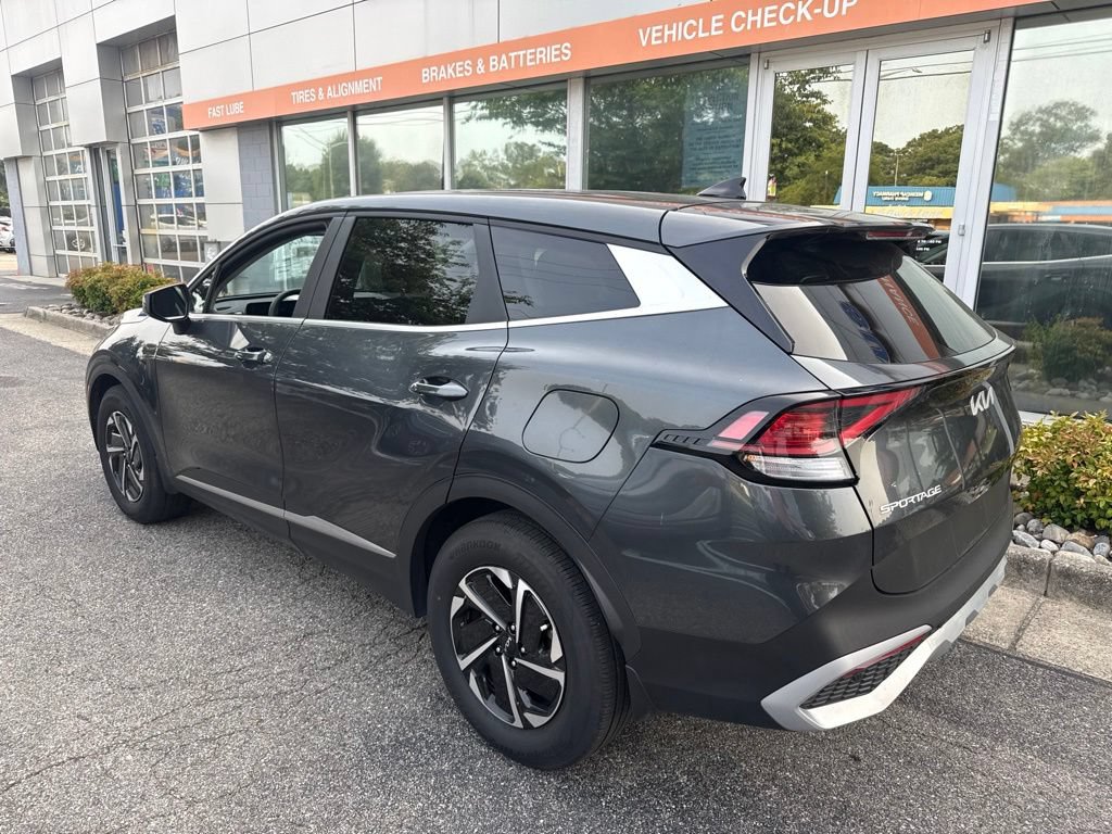 Used 2023 Kia Sportage LX FWD image 4