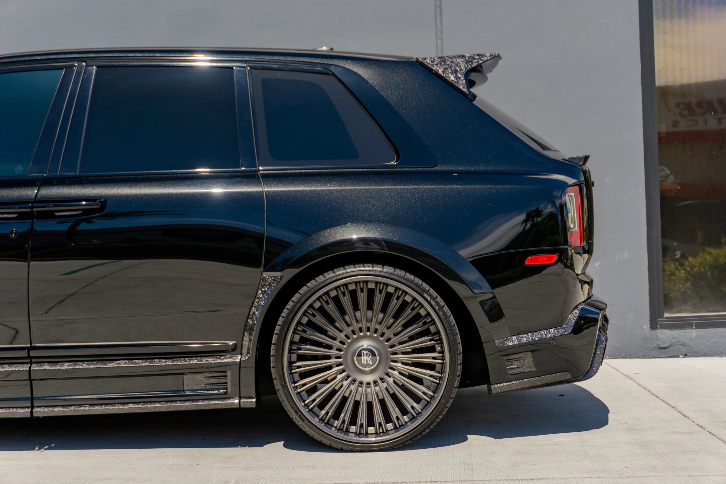 Used 2019 Rolls-Royce Cullinan AWD/4WD image 20