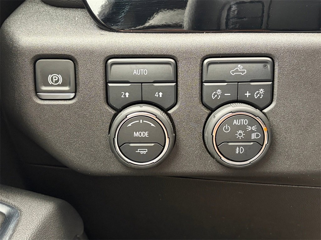 Used 2025 Chevrolet Silverado 1500 RST w/ LPO, Dark Essentials Package image 20