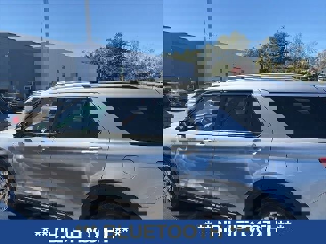 Used 2021 Ford Explorer Limited w/ Equipment Group 301A image 8