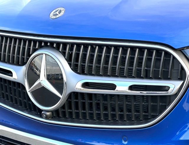 Certified 2026 Mercedes-Benz GLC 300 4MATIC image 3