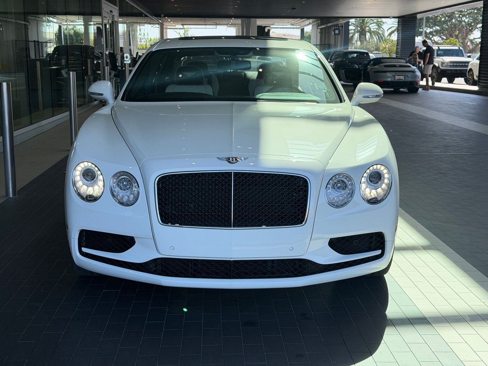 Certified 2018 Bentley Flying Spur S V8 AWD/4WD image 2