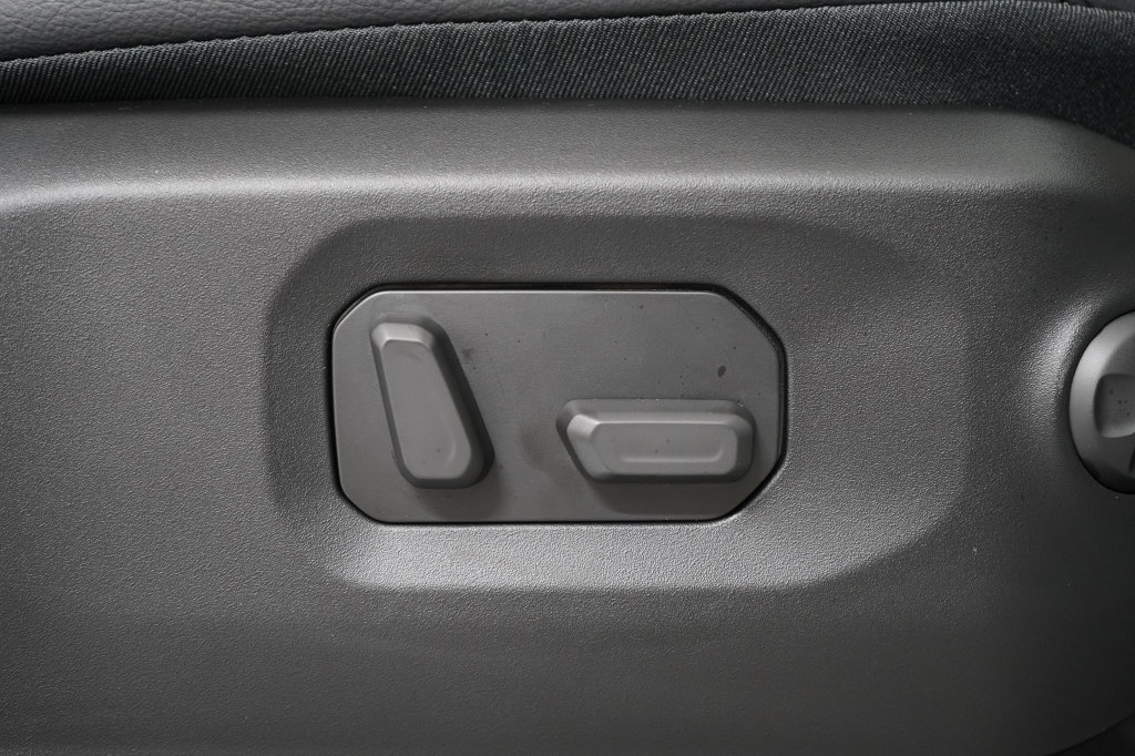 New 2026 Jeep Wrangler Unlimited Sahara AWD/4WD image 29