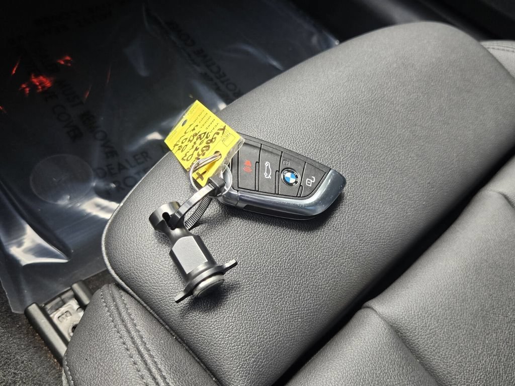 Used 2020 BMW 330i Sedan RWD image 18