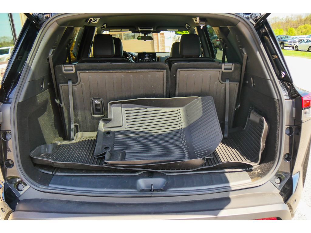 Used 2023 Nissan Pathfinder Rock Creek AWD/4WD image 28