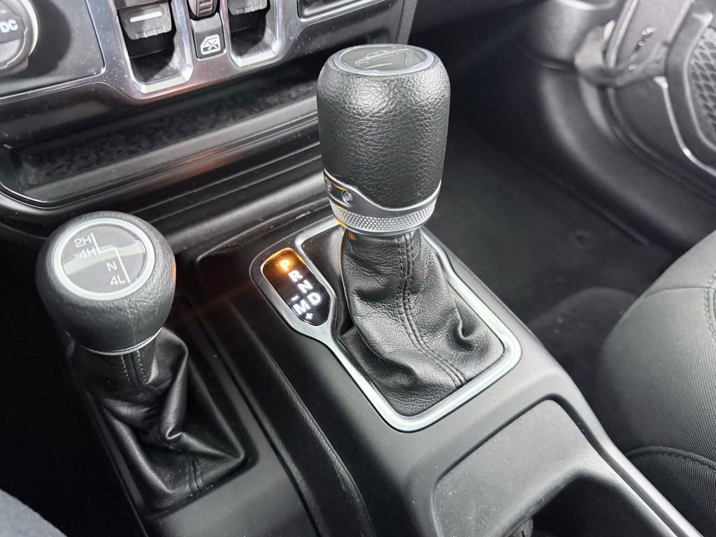 Used 2023 Jeep Gladiator Sport image 21