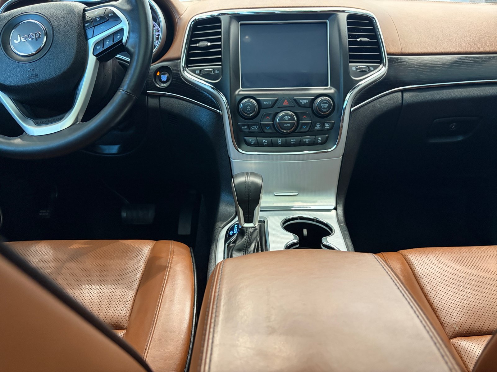 Used 2018 Jeep Grand Cherokee Summit AWD/4WD image 32