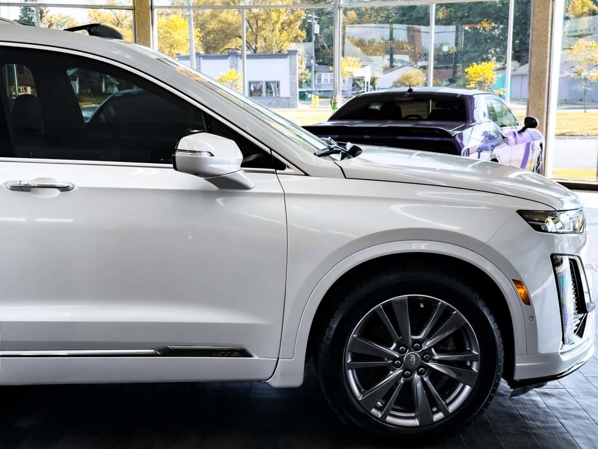 Used 2024 Cadillac XT6 Premium Luxury w/ Technology Package image 19