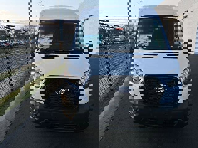 New 2026 Ford Transit 250 148 Medium Roof image 10