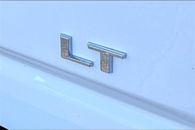 Used 2022 Chevrolet Silverado 2500 LT w/ Convenience Package image 23