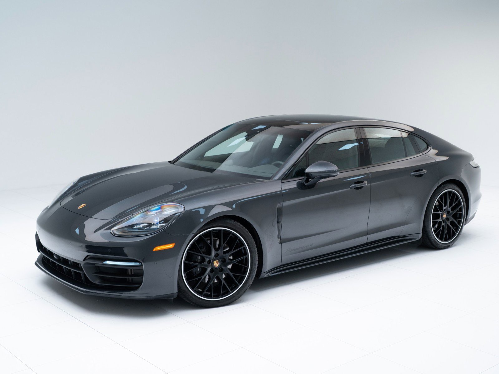 Certified 2022 Porsche Panamera 4 Platinum Edition