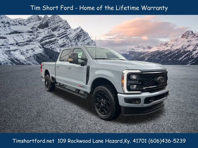 New 2025 Ford F250 Lariat w/ Black Appearance Package
