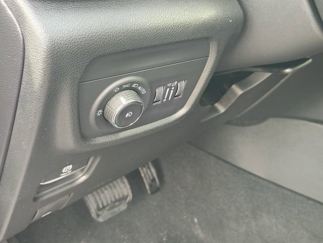 New 2026 Jeep Grand Cherokee Limited image 15