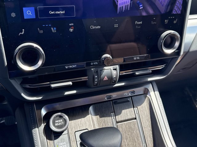 Certified 2025 Lexus GX 550 w/ Cold Area Package AWD/4WD image 19