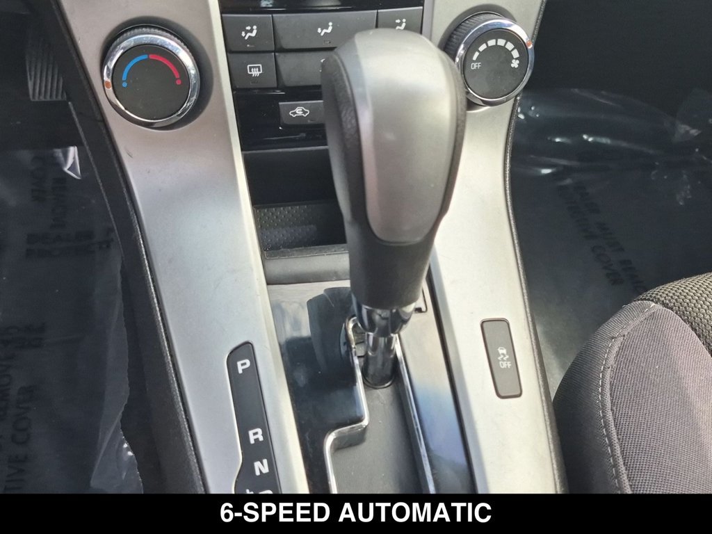 Used 2015 Chevrolet Cruze LT FWD image 6