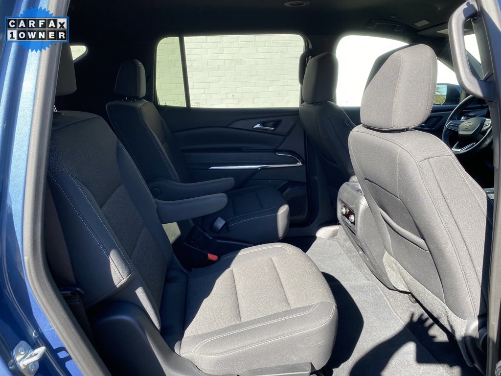 Used 2025 Chevrolet Traverse LT image 10
