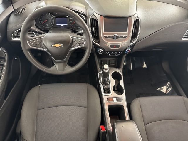 Used 2018 Chevrolet Cruze LT image 24