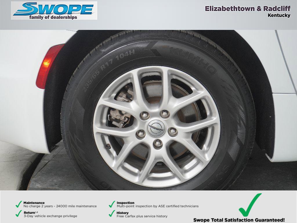 Certified 2024 Chrysler Pacifica Touring-L image 28