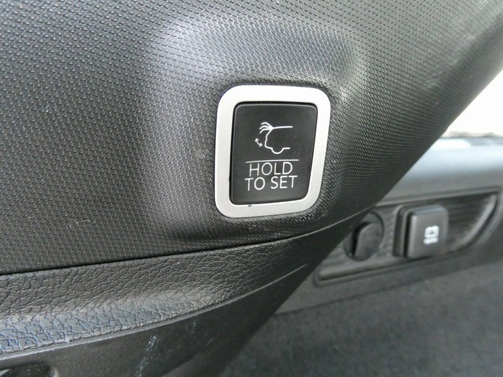 Used 2022 Jeep Grand Cherokee Trailhawk w/ Advanced Protech Group II image 19