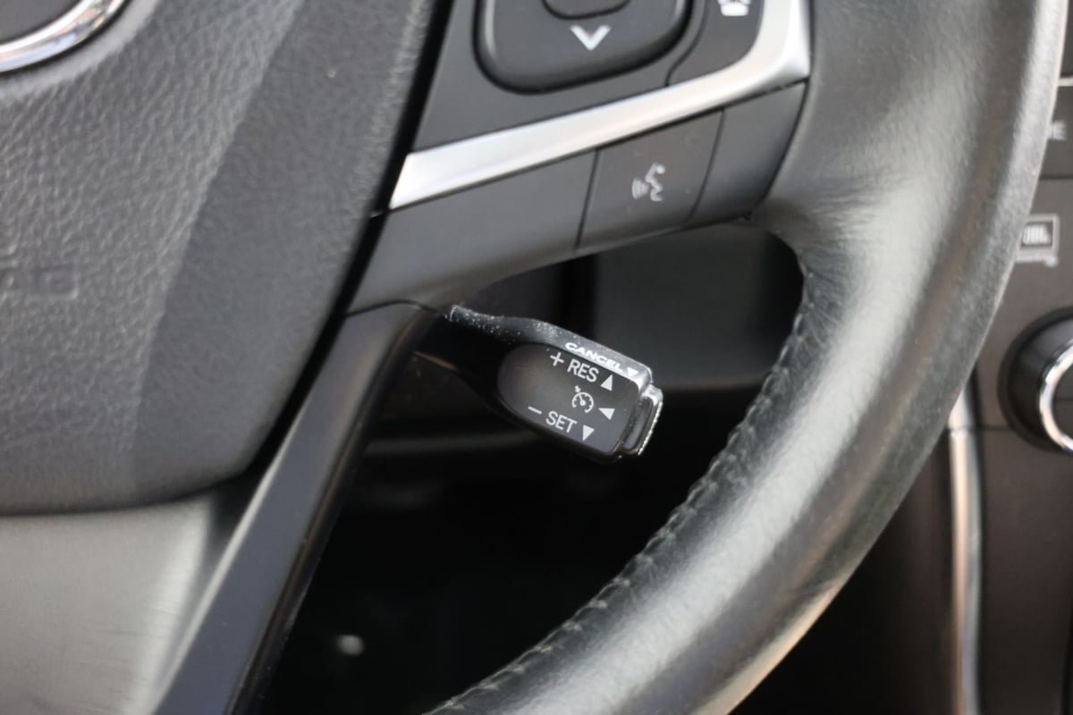Used 2015 Toyota Camry XLE FWD image 29