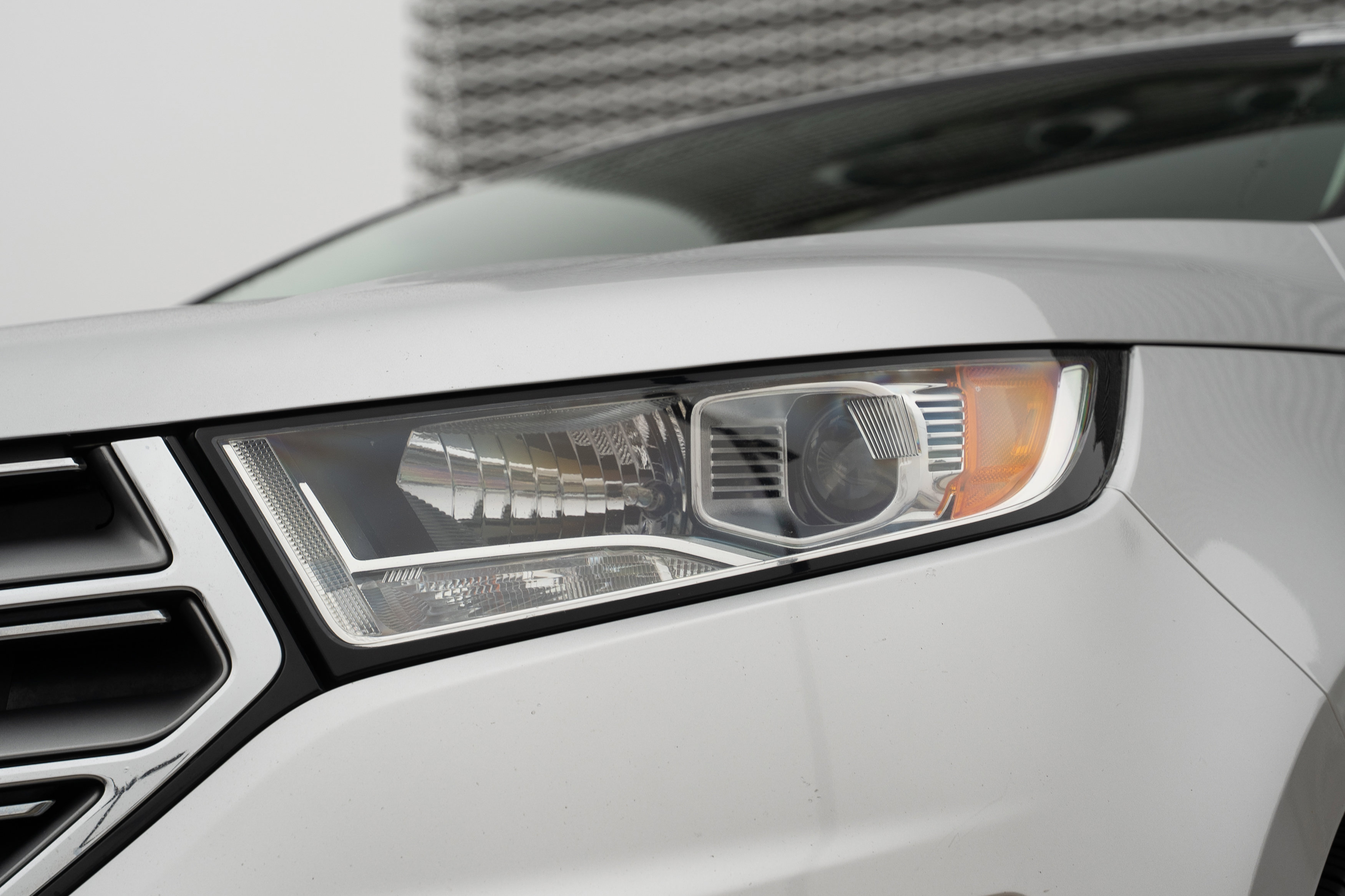 Used 2018 Ford Edge SE image 32