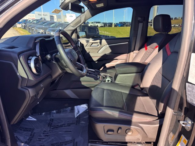 Used 2023 Chevrolet Colorado Z71 w/ Z71 Convenience Package 2 AWD/4WD image 39
