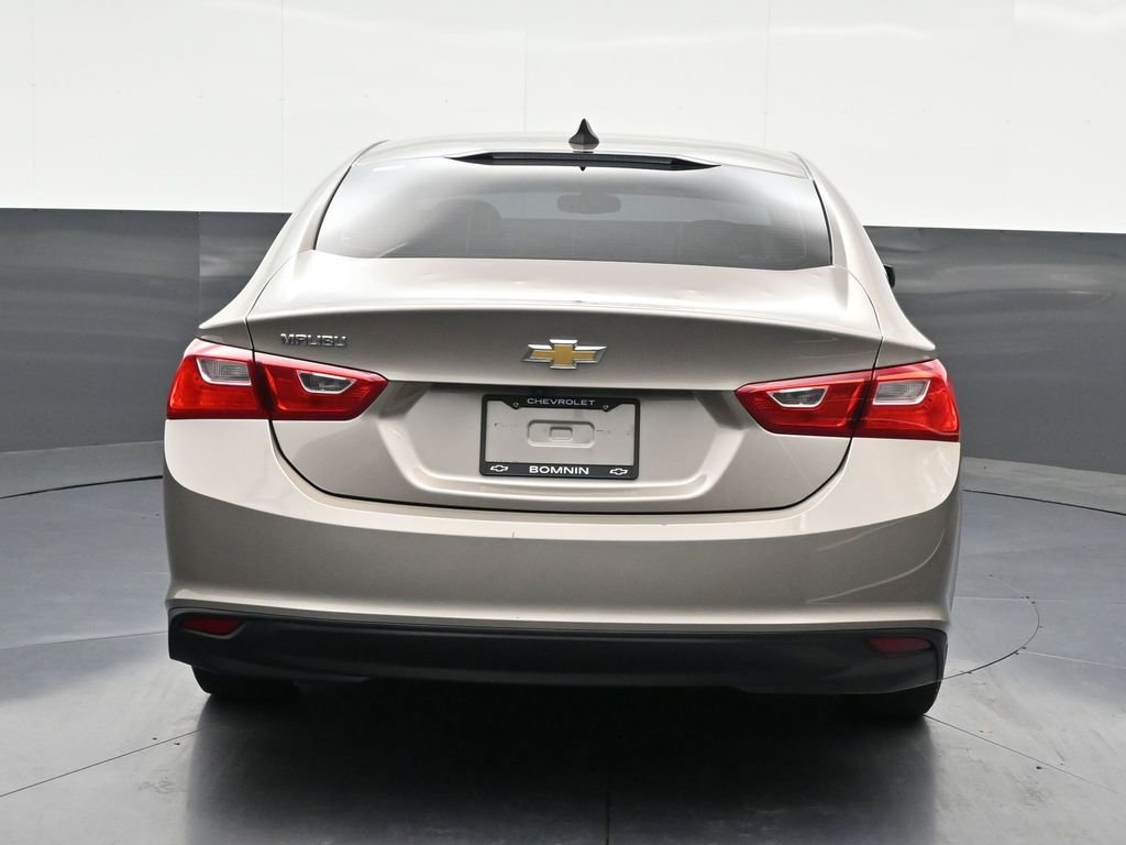 Used 2022 Chevrolet Malibu LS FWD image 4