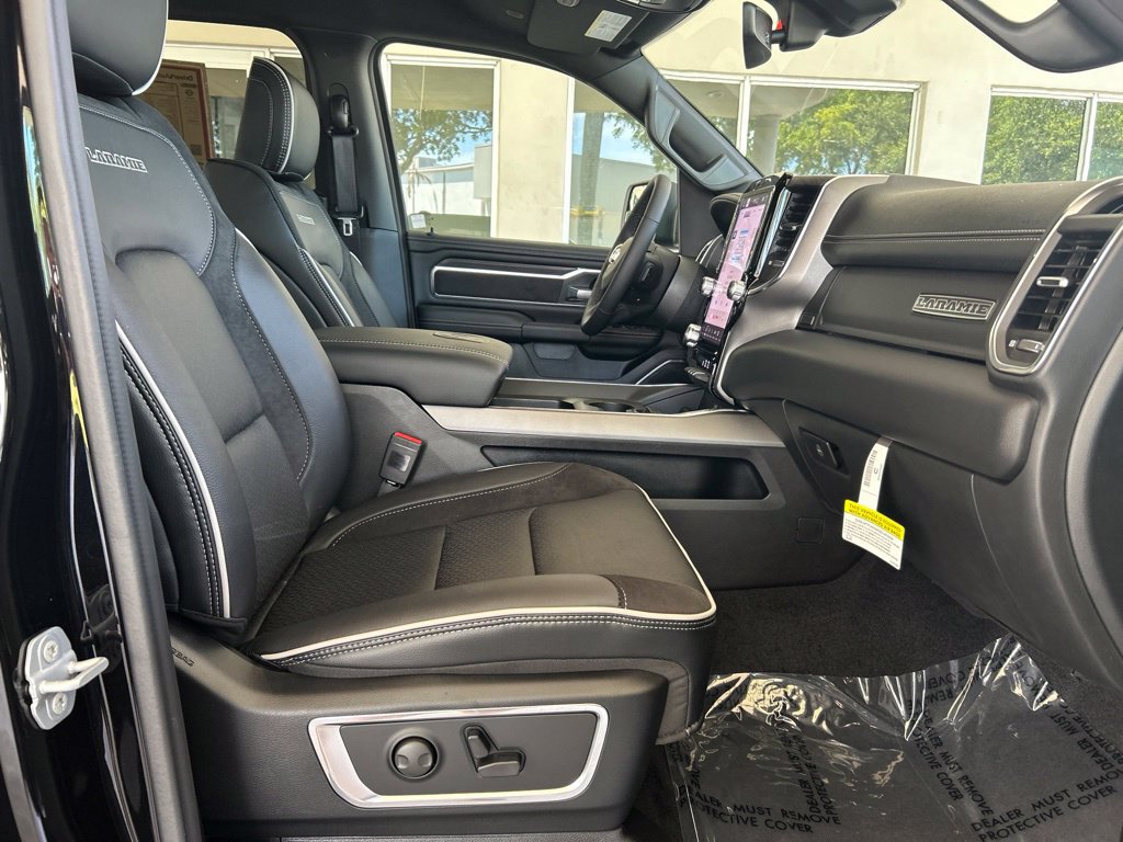 Used 2026 RAM 1500 Laramie AWD/4WD image 27