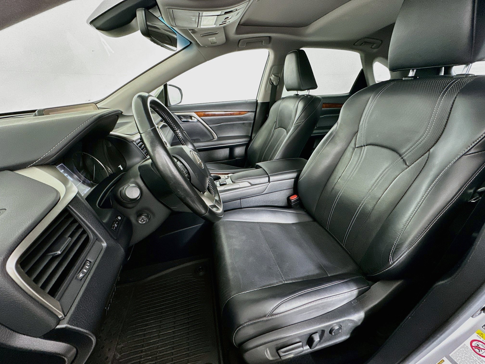 Used 2019 Lexus RX 350 AWD w/ Navigation Package image 13
