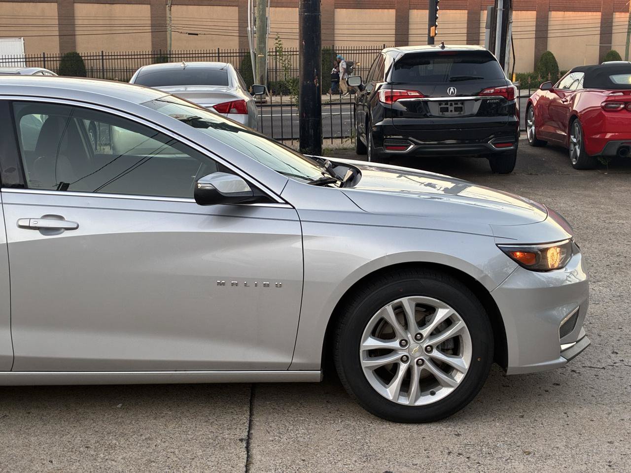 Used 2016 Chevrolet Malibu LT FWD image 6