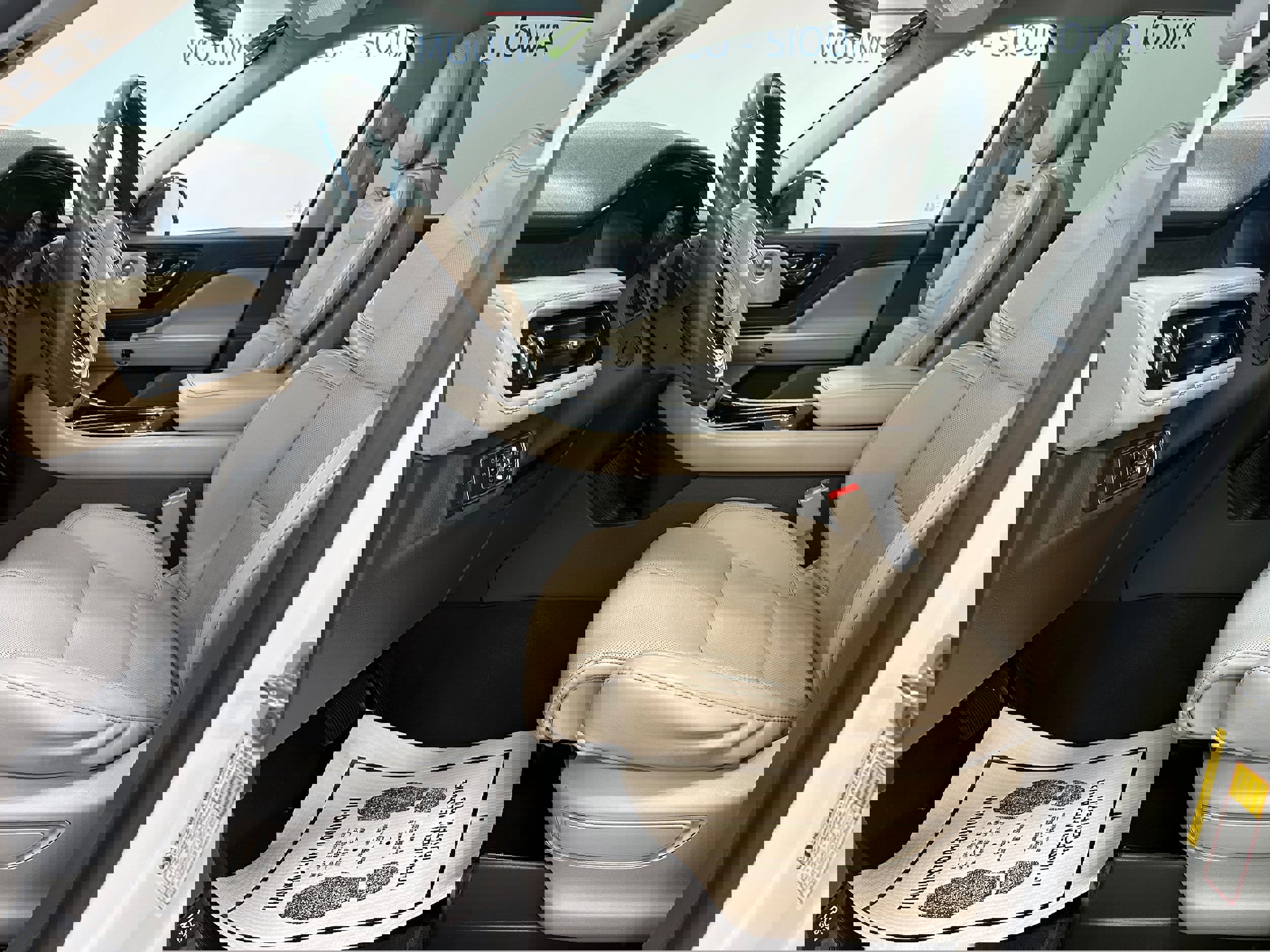 Used 2021 Lincoln Aviator Reserve w/ Equipment Group 202A image 11