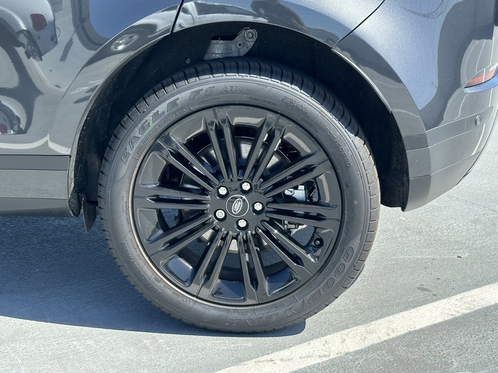 Used 2024 Land Rover Range Rover Evoque S image 9