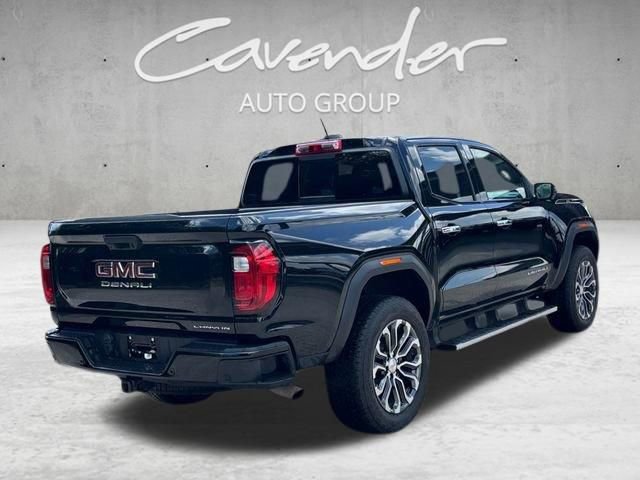 Used 2025 GMC Canyon Denali AWD/4WD image 16