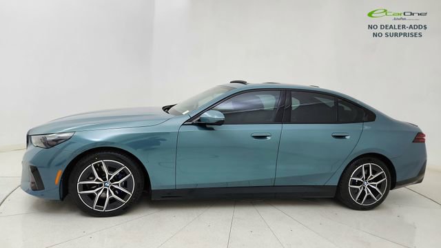 Used 2026 BMW i5 eDrive40 image 3