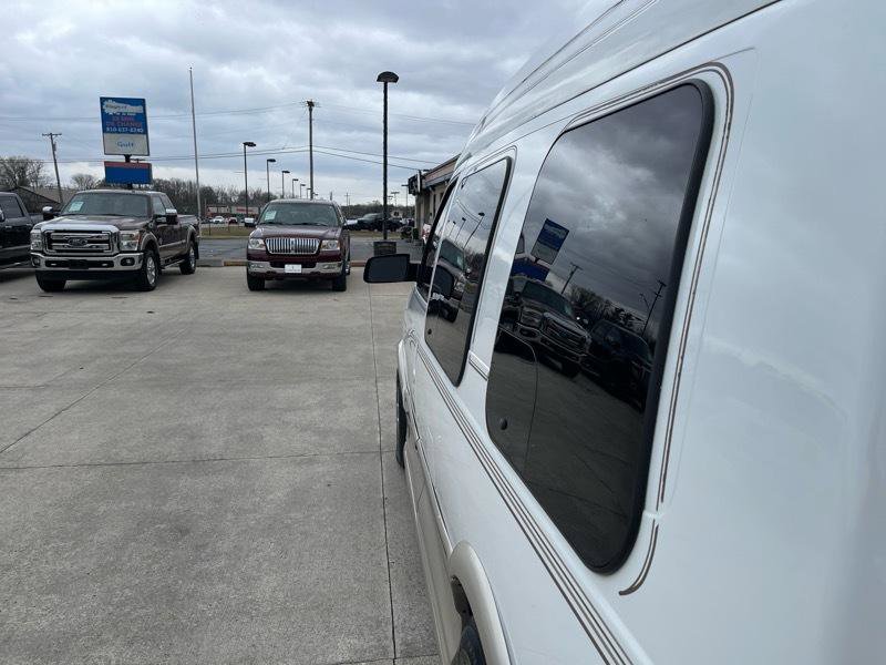 Used 2004 GMC Safari Conversion image 14