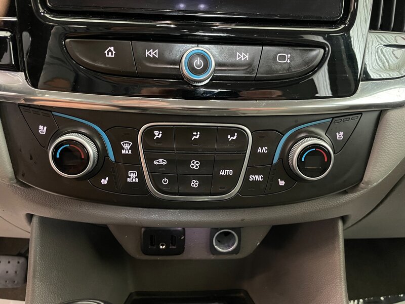 Used 2018 Chevrolet Traverse Premier AWD/4WD image 15