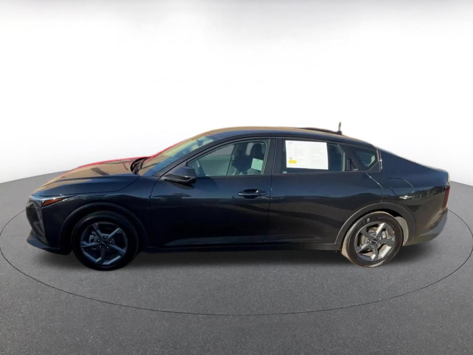 Used 2025 Kia K4 FWD image 9