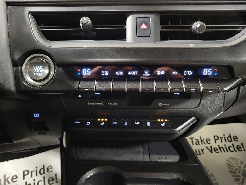 Used 2019 Lexus UX 200 w/ Premium Package image 18