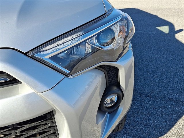 Used 2024 Toyota 4Runner TRD Off-Road Premium image 10