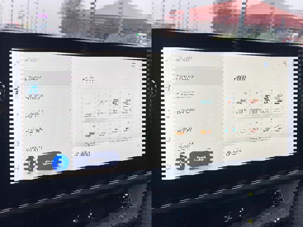 Certified 2025 Toyota Camry SE image 21