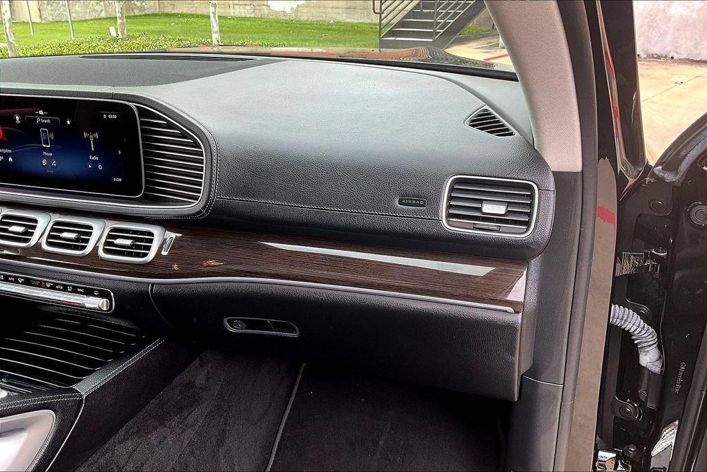 Used 2024 Mercedes-Benz GLS 450 4MATIC image 21
