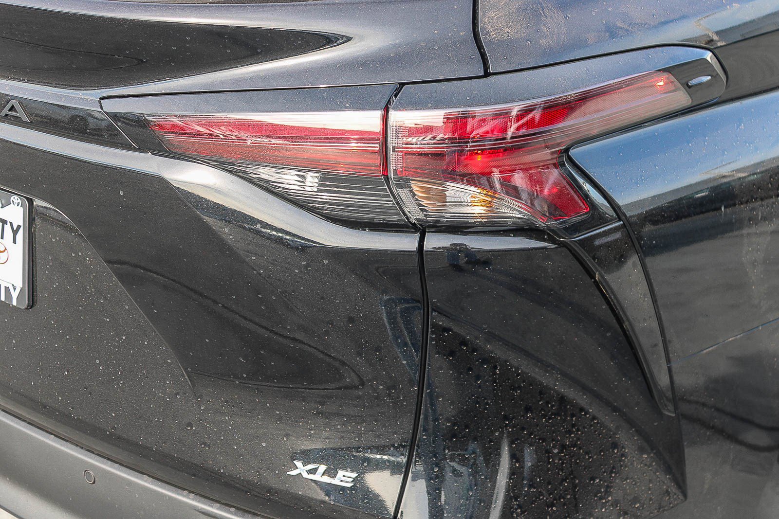 New 2026 Toyota Sienna XLE FWD image 10