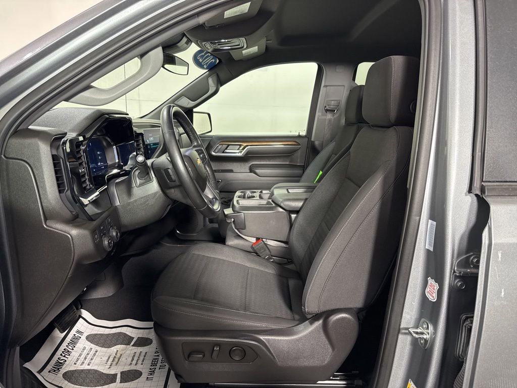 Used 2023 Chevrolet Silverado 1500 LT w/ Protection Package AWD/4WD image 13