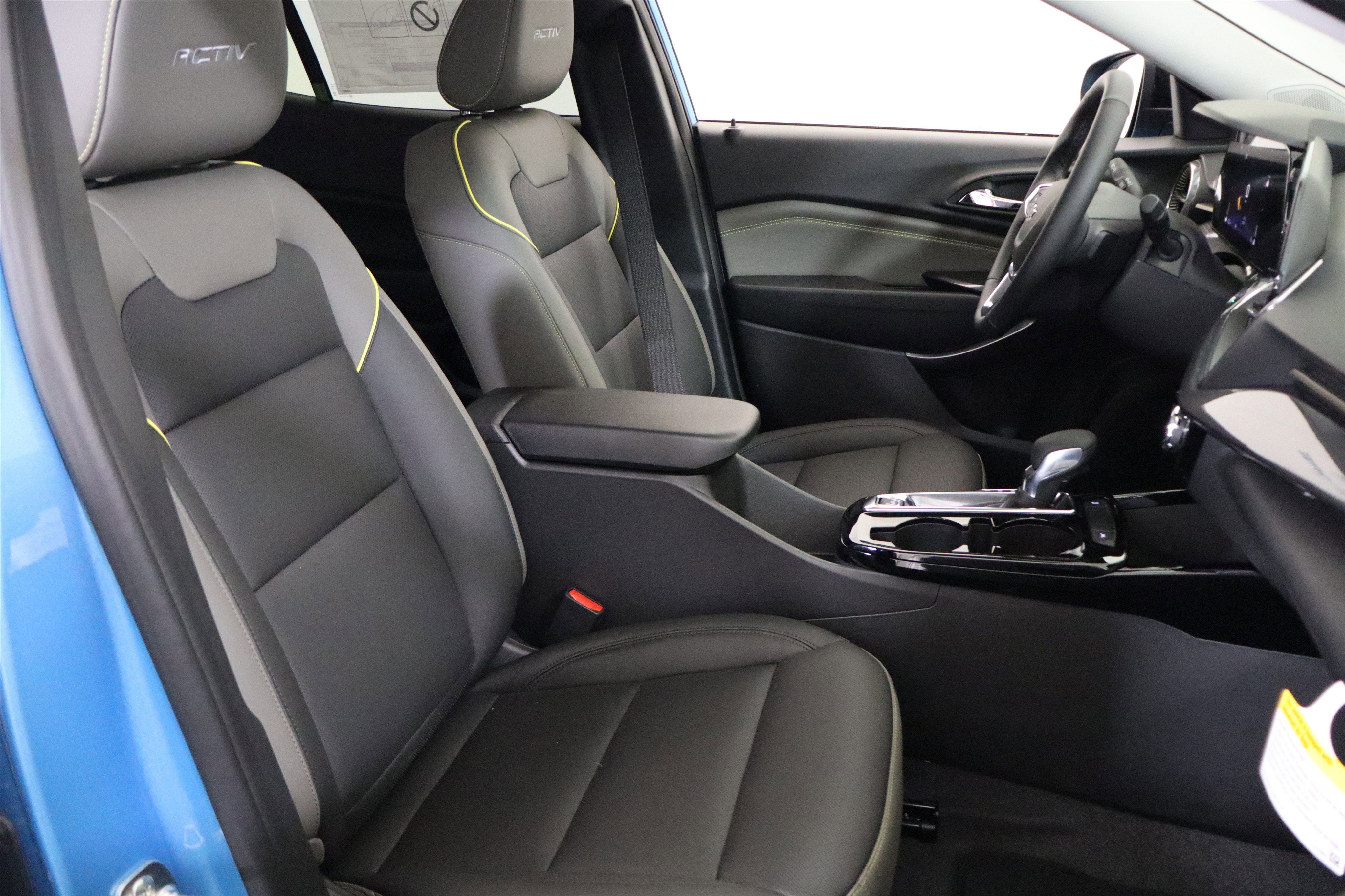 New 2026 Chevrolet Trax ACTIV FWD image 21