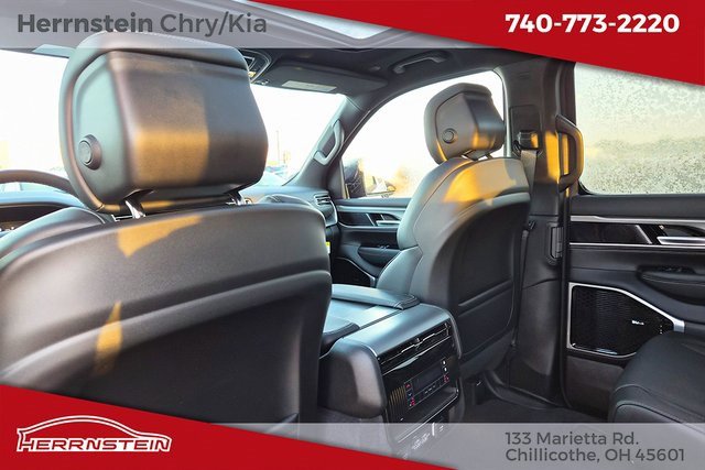 New 2025 Jeep Wagoneer Series III w/ Quick Order Package 25C Super image 25