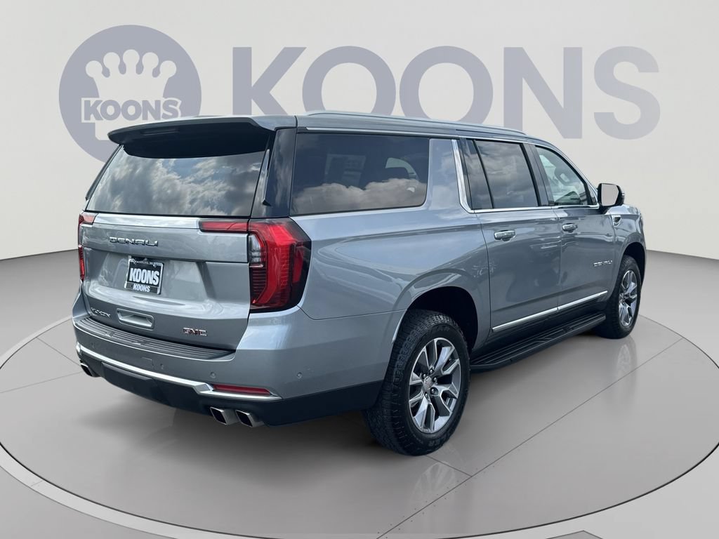 Used 2025 GMC Yukon XL Denali AWD/4WD image 11