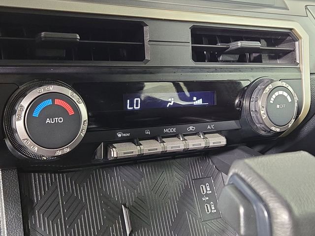 Used 2024 Toyota Tacoma TRD Off-Road image 19
