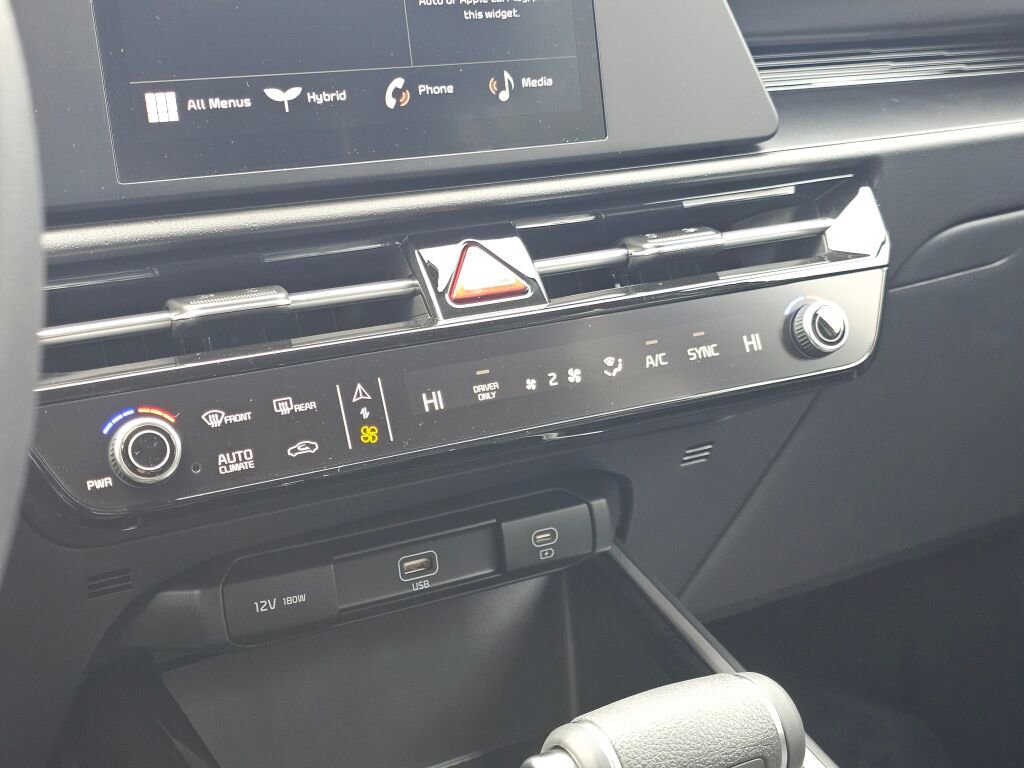 New 2026 Kia Niro LX FWD image 15
