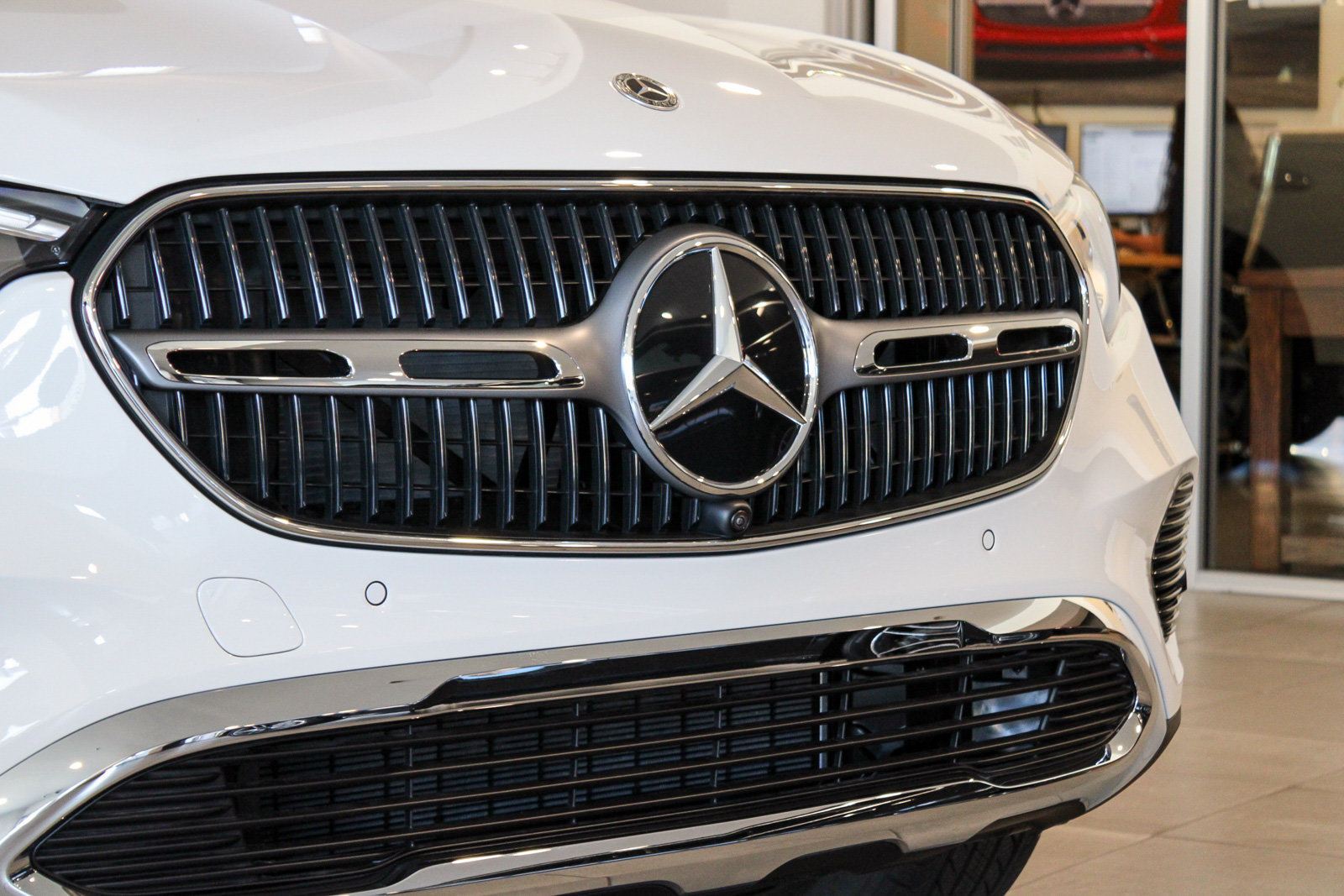 New 2027 Mercedes-Benz GLC 350e 4MATIC image 9