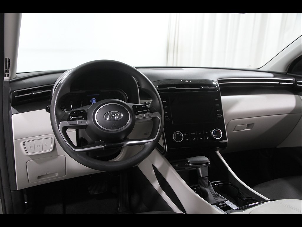 Certified 2023 Hyundai Tucson SEL AWD/4WD image 6